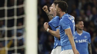 „Inter“ nesėkme pasinaudojusi „Napoli“ užkopė į „Serie A“ viršūnę