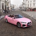 „Bolt Drive“ kampanija Valentino dienai: į gatves išriedėjo rožinis kabrioletas 