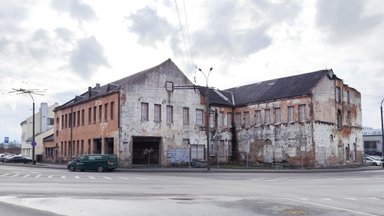 Vietoje Kauno centre stūksančio apleisto sulčių fabriko išdygs viešbutis