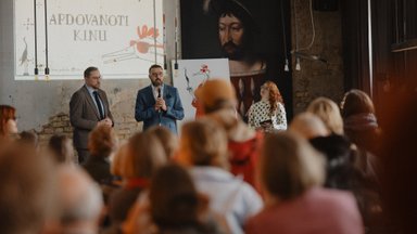 Paaiškėjo nacionalinių kino apdovanojimų „Sidabrinė gervė 2025“ nominantai: didžiausias dėmesys – trims filmams