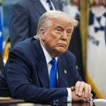 Trumpas pareiškė ketvirtadienį paskelbsiąs apie „reikšmingą“ prekybos susitarimą su „didele šalimi“